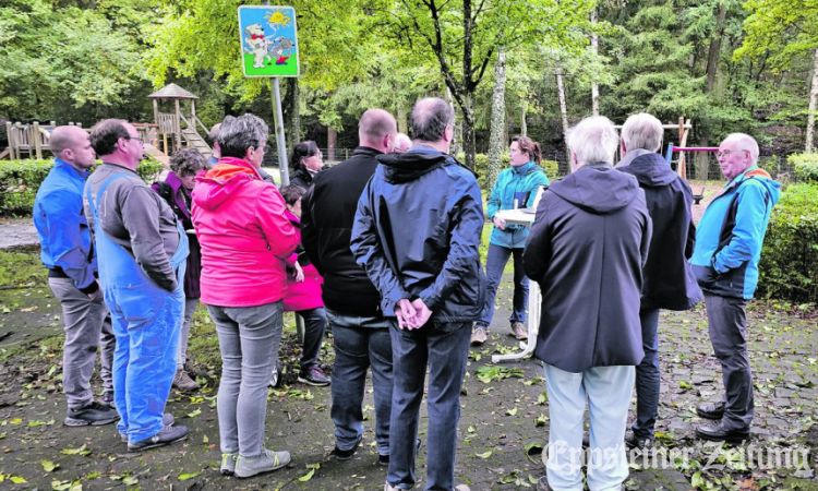 Interessierte Bürger in Ehlhalten. Foto: Stadt Eppstein