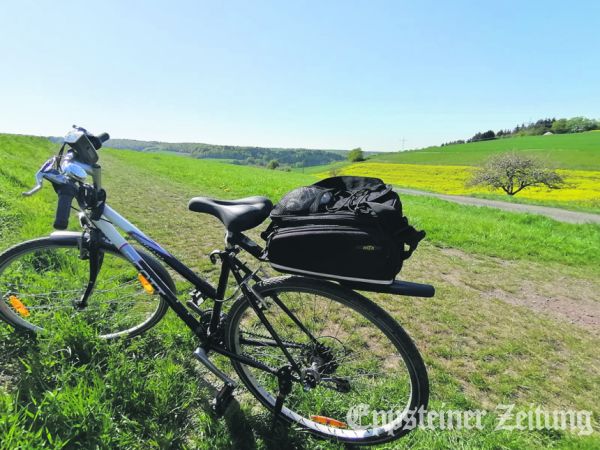 Radfahren im Taunus. Foto Beate Schuchard-Palmert