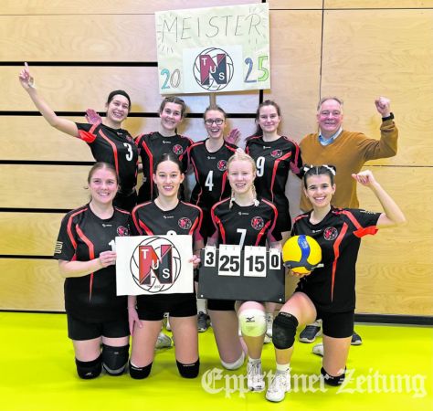 Platz 1 ist ihnen nicht mehr zu nehmen: Die Volleyballerinnen des TuS Niederjosbach mit Trainer Karl-Wilhelm Mauer (re.)haben den Aufstieg vorzeitig perfekt gemacht.Foto: privat